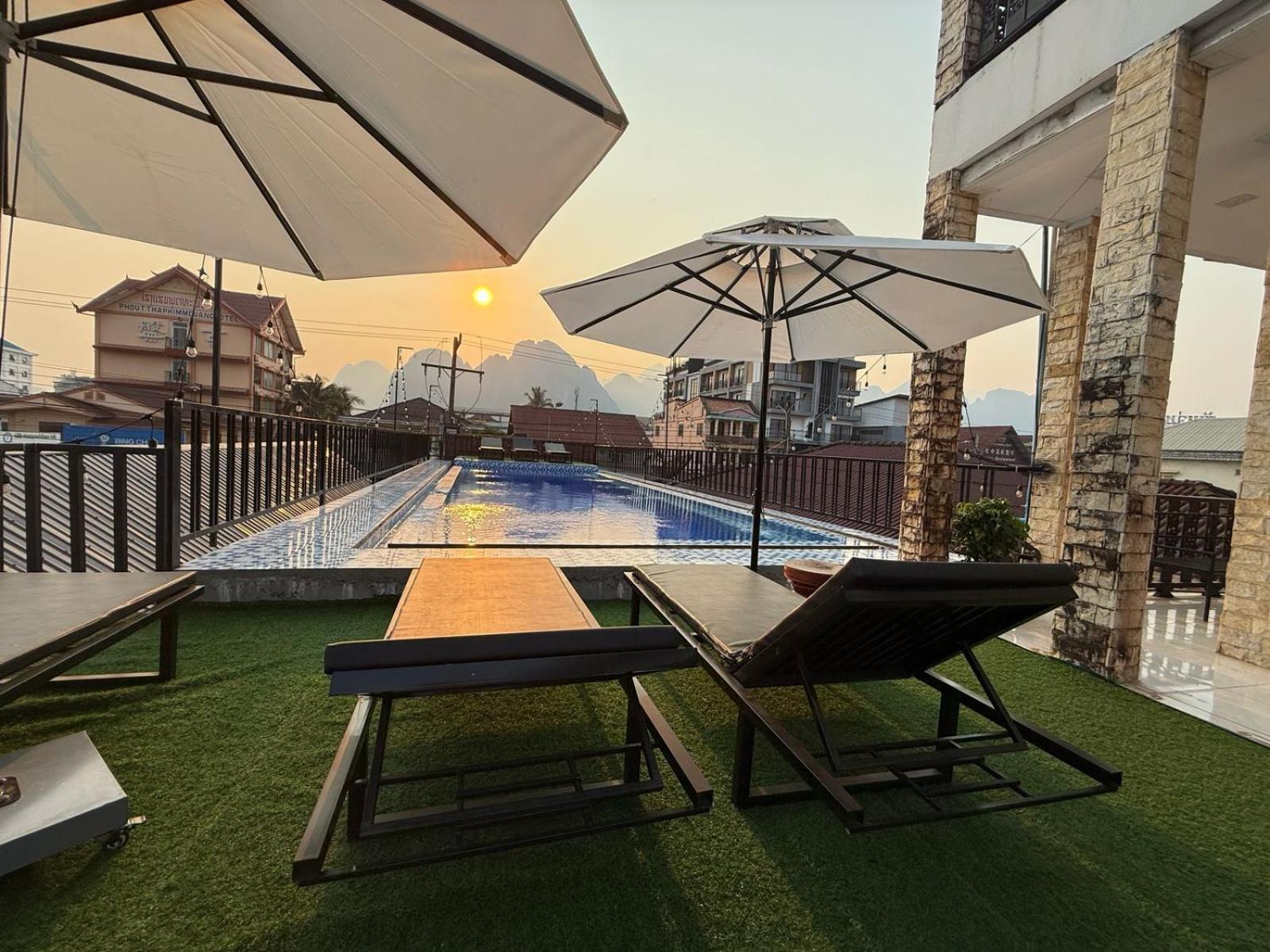 A P S Moutain View Hotel Vang Vieng Exterior photo