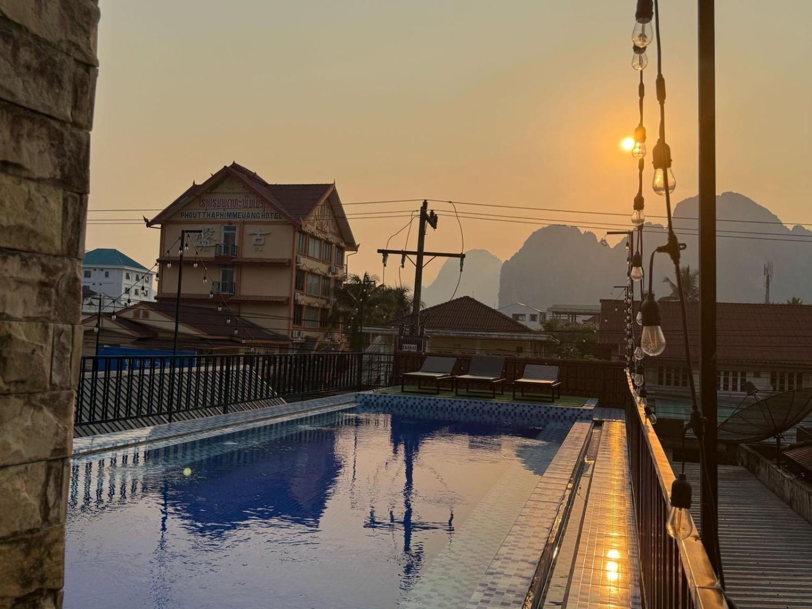 A P S Moutain View Hotel Vang Vieng Exterior photo