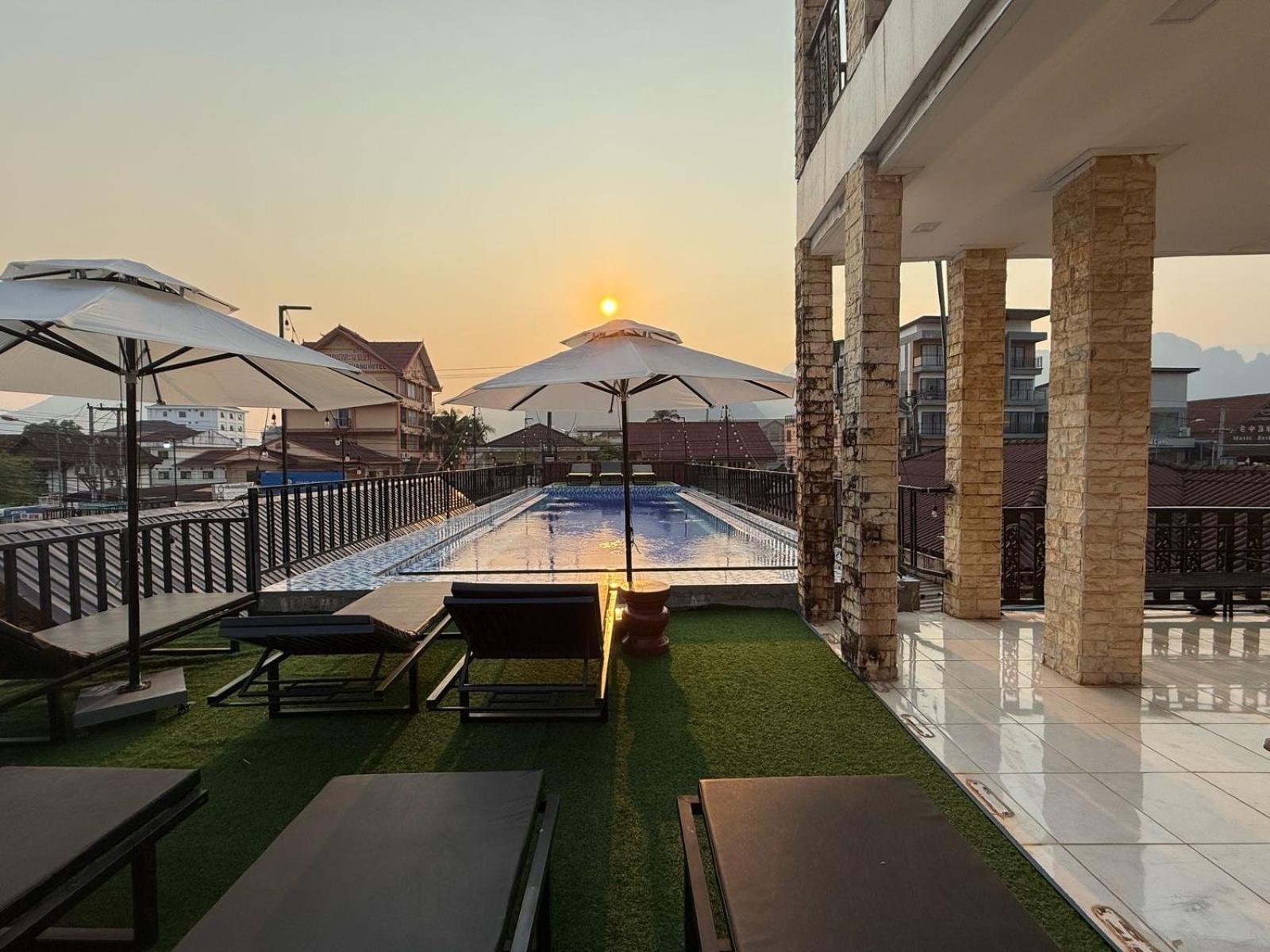 A P S Moutain View Hotel Vang Vieng Exterior photo